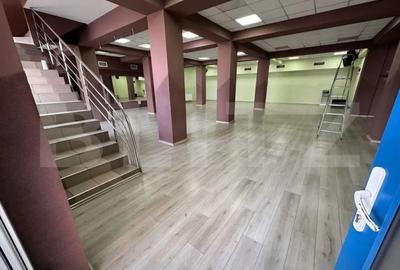 Spațiu comercial, de 280 mp, în Central - 2