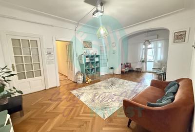 Apartament cu 5 camere semidecomandat în Armeneasca
