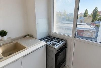 Apartament cu 3 camere decomandat în Popoveni - 2