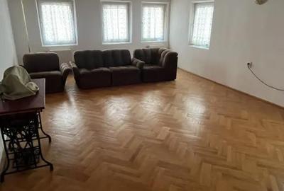 Casă cu 10 camere cu Teren 625 Mp în Păușești - 17