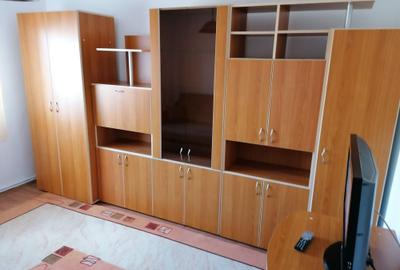 Garsonieră decomandată în Tudor