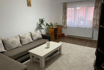Apartament cu 2 camere decomandat, mobilat în Ștrand