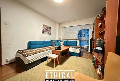 Apartament cu 3 camere decomandat în Drumul Taberei