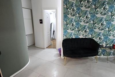 Spațiu comercial, de 102 mp, în Central