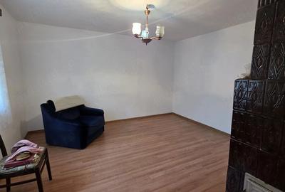 Casă cu 3 camere cu Teren 357 Mp în 1 Mai