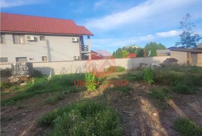 Teren de 300 mp, în Lazu - 2