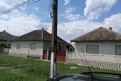 Casă cu 4 camere cu Teren 1400 Mp în Seleuș - 3