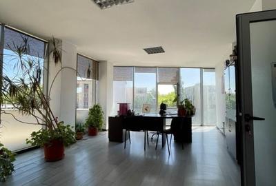 Spațiu comercial, de 660 mp, în George Enescu