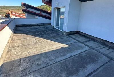 Casă cu 4 camere cu Teren 454 Mp în Baciu