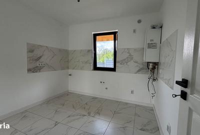 Casă cu 4 camere în Hlincea - 19