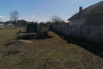 Teren de 1000 mp, în Central