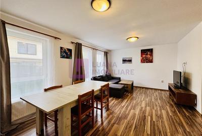 Apartament cu 3 camere semidecomandat, mobilat în Central