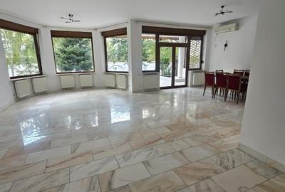 Casă individuală cu 5 camere cu Teren 400 Mp în Herăstrău
