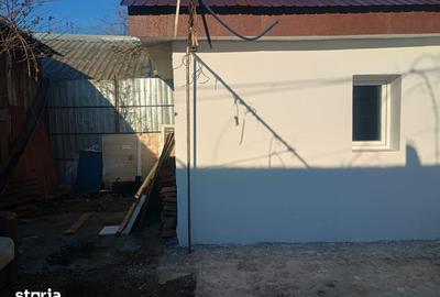 Casă cu 3 camere cu Teren 104 Mp în 23 August