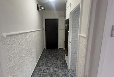 Apartament cu 2 camere decomandat în Astra