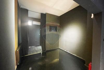 Spațiu comercial, de 40 mp, în Ultracentral - 8