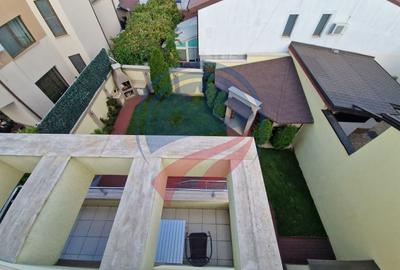 Casă individuală cu 5 camere cu Canalizare în Siloz