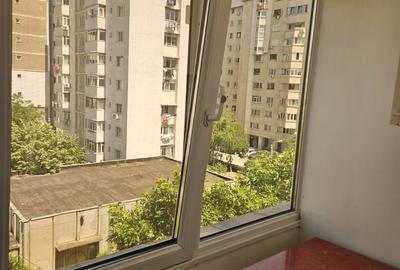 Garsonieră decomandată în Central - 4