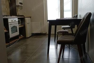 Garsonieră decomandată în Brâncoveanu