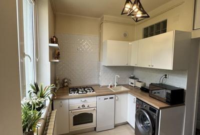 Apartament cu 2 camere în Mihai Bravu