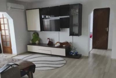 Apartament cu 3 camere semidecomandat în Micro 16 - 4