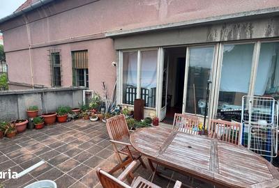 Apartament cu 5 camere în Ștrand