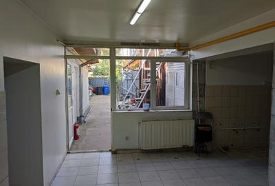 Casă cu 4 camere în Pantelimon