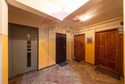 Apartament cu 3 camere circular în Noua - 10
