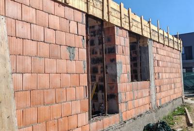 Casă cu 3 camere cu Teren 330 Mp în Clinceni