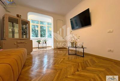 Apartament cu 3 camere semidecomandat, mobilat în Titan