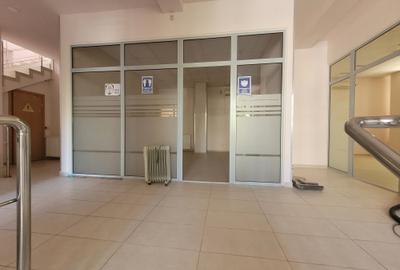 Spațiu comercial, de 400 mp, în Ultracentral - 4
