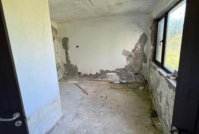 Casă cu Teren 350 Mp în Eforie