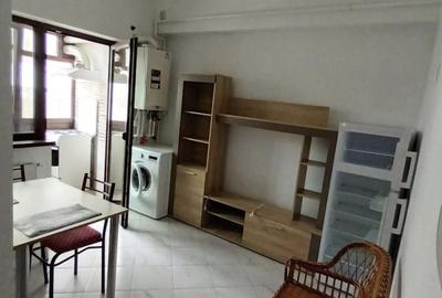 Garsonieră decomandată în Central - 6