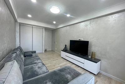 Apartament cu 2 camere decomandat în Eroii Revoluției