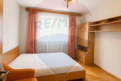 Apartament cu 3 camere semidecomandat în George Enescu - 2