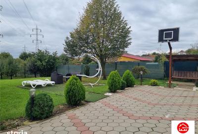 Casă cu 6 camere cu Teren 2200 Mp în Sâncraiu de Mureș