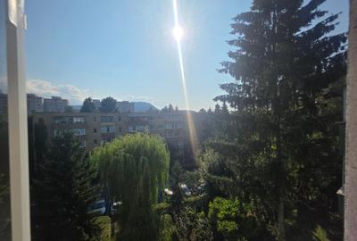 Apartament cu 2 camere semidecomandat în Astra