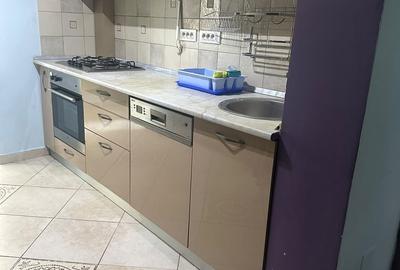 Apartament cu 3 camere în Tătărași
