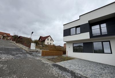 Casă cu 4 camere cu Teren 105 Mp în Central