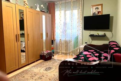 Apartament cu 2 camere semidecomandat, mobilat în Mănăștur