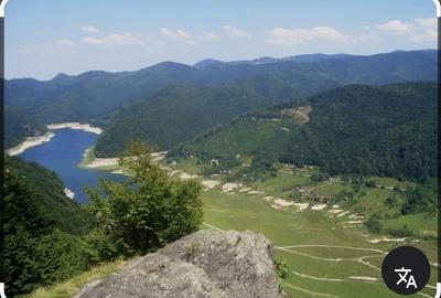 Teren de 3500 mp, în Bulz