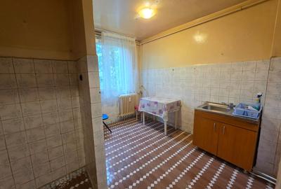 Apartament cu 2 camere decomandat în Titan - 2