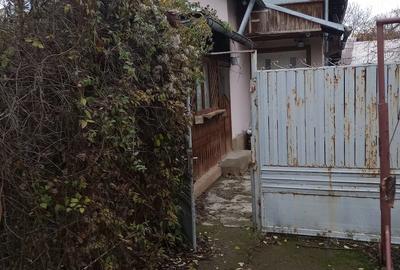 Casă cu 3 camere cu Teren 950 Mp în Hăbud