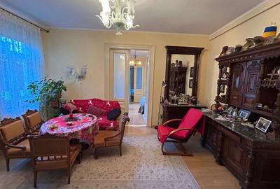 Casă individuală cu 6 camere cu Garaj în Schei - 3