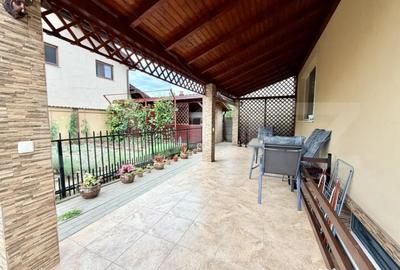 Casă cu 4 camere cu Teren 326 Mp în Cetate