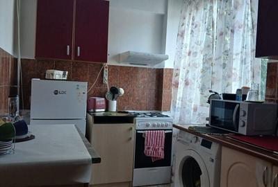 Garsonieră decomandată în Plopilor - 6