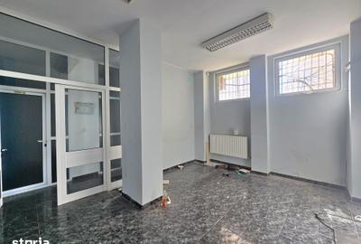 Spațiu comercial, de 70 mp, în Sud