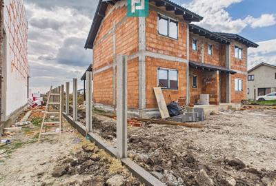 Duplex cu 4 camere cu Canalizare în Săcălaz - 2