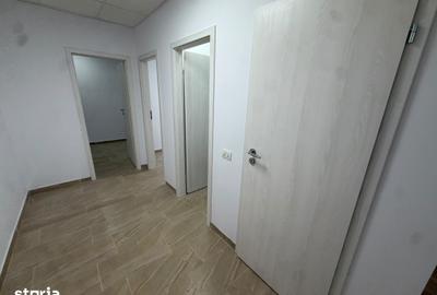 Spațiu comercial, de 386 mp, în Domnești