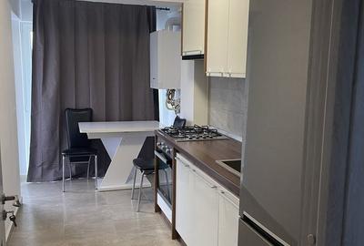 Apartament cu 3 camere semidecomandat în Central - 3
